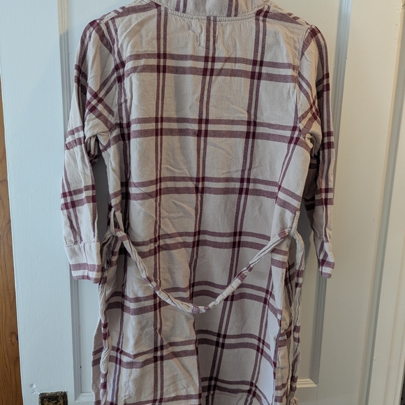 Plaid Lounge Set with Burgundy and Cream - Picture 3 of 8